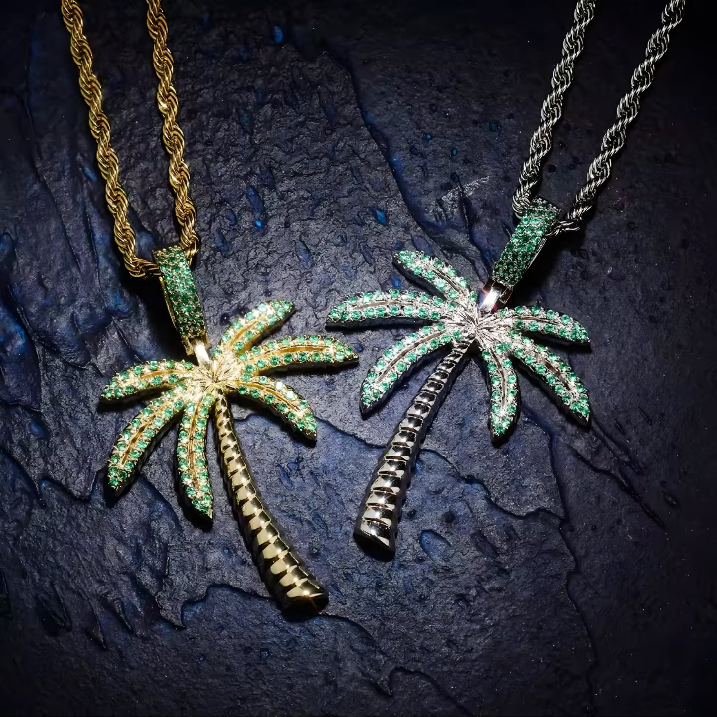 PENDENTE PALM - ORO 18 CARATI