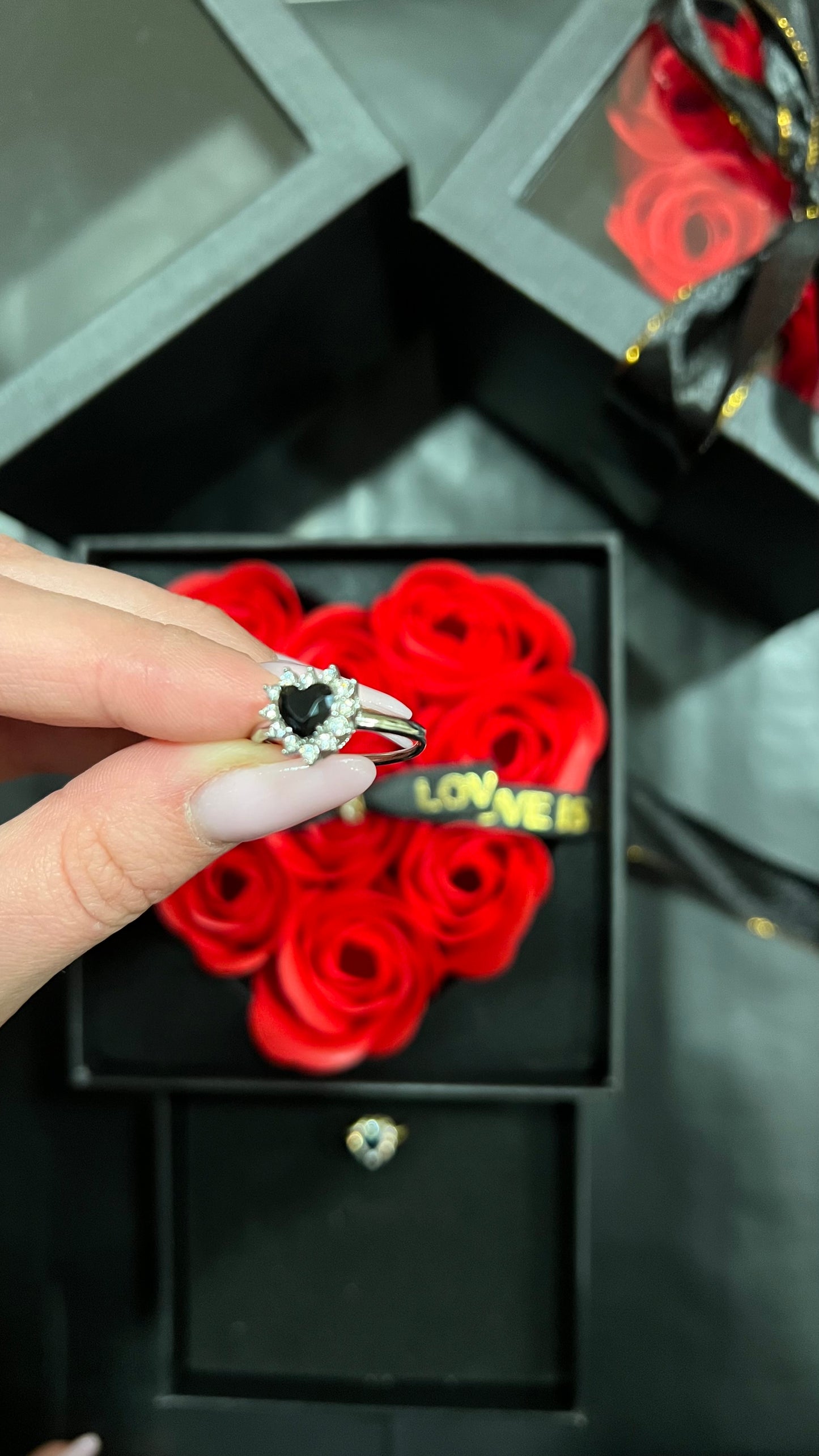 BOX SAN VALENTINO - ORO 18 CARATI