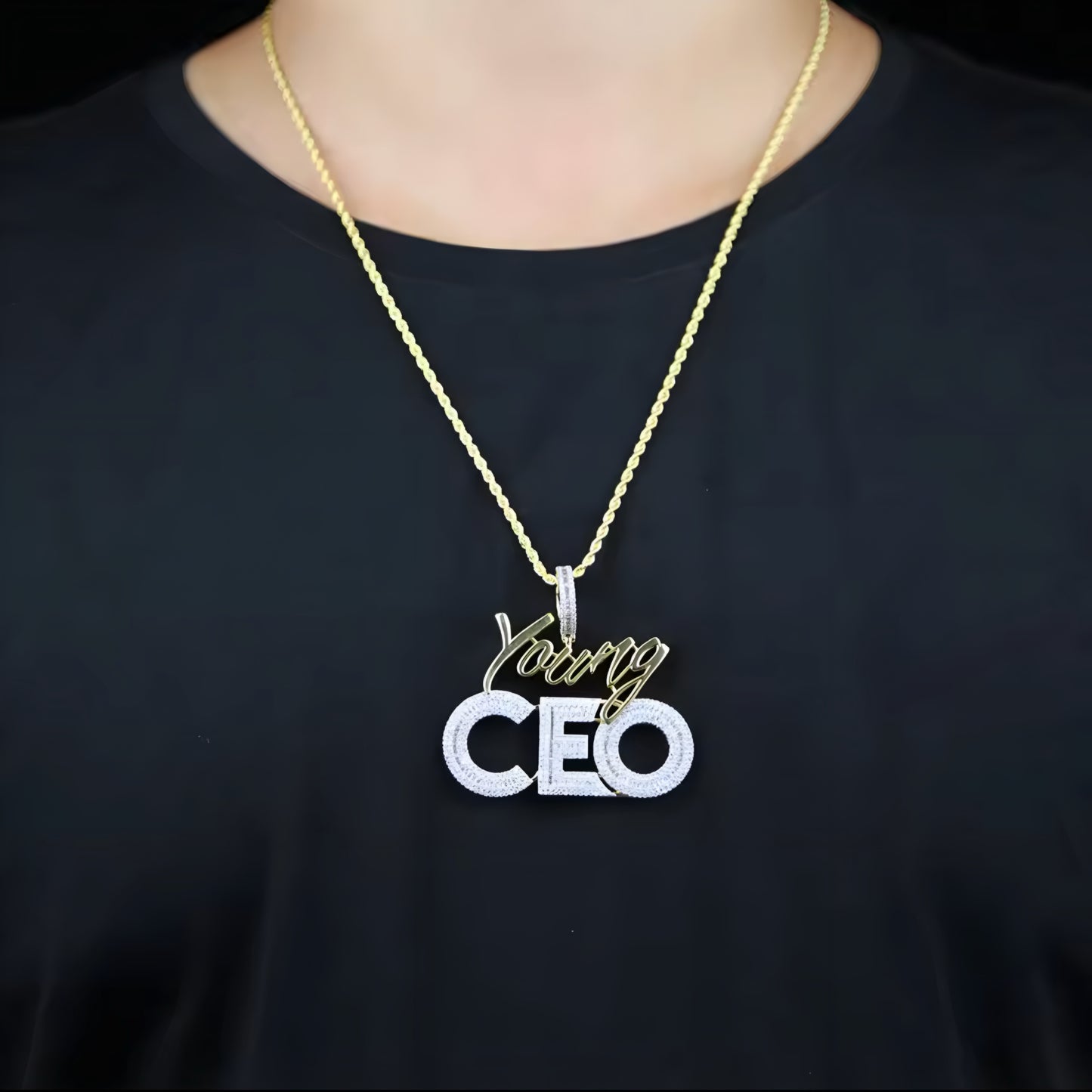 PENDENTE YOUNG CEO - ORO 18 CARATI