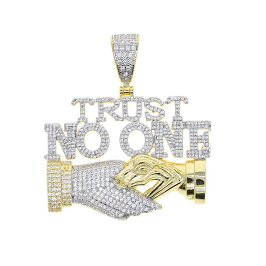 Pendente Trust No One - Oro 18K